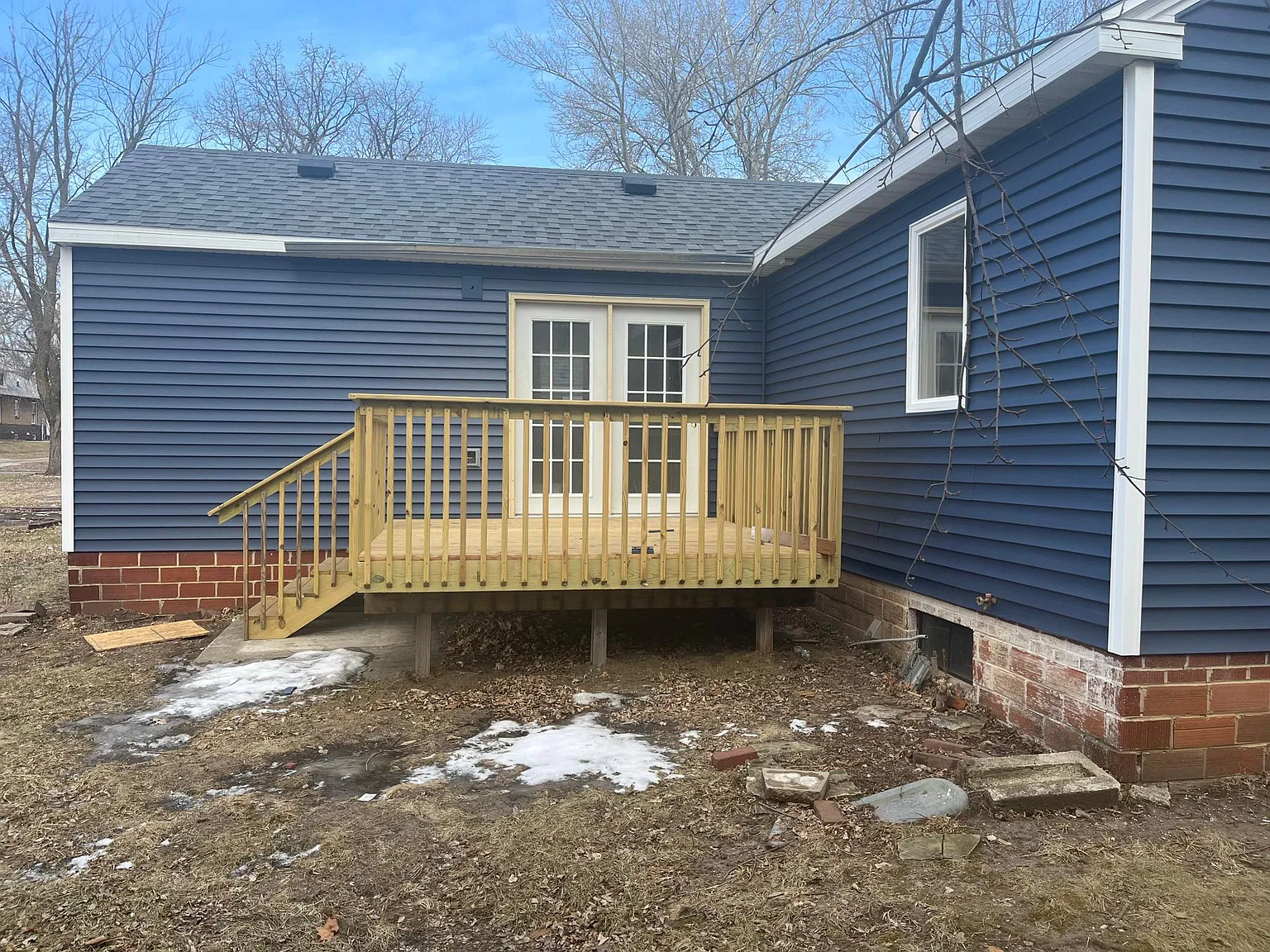 3 bed, 1.5 bath, 1048 sqft, $1,520 — Photo 2