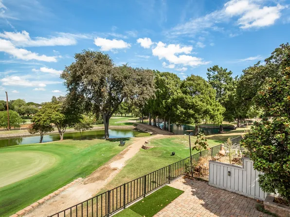2925 Country Place Cir, Carrollton, TX 75006
