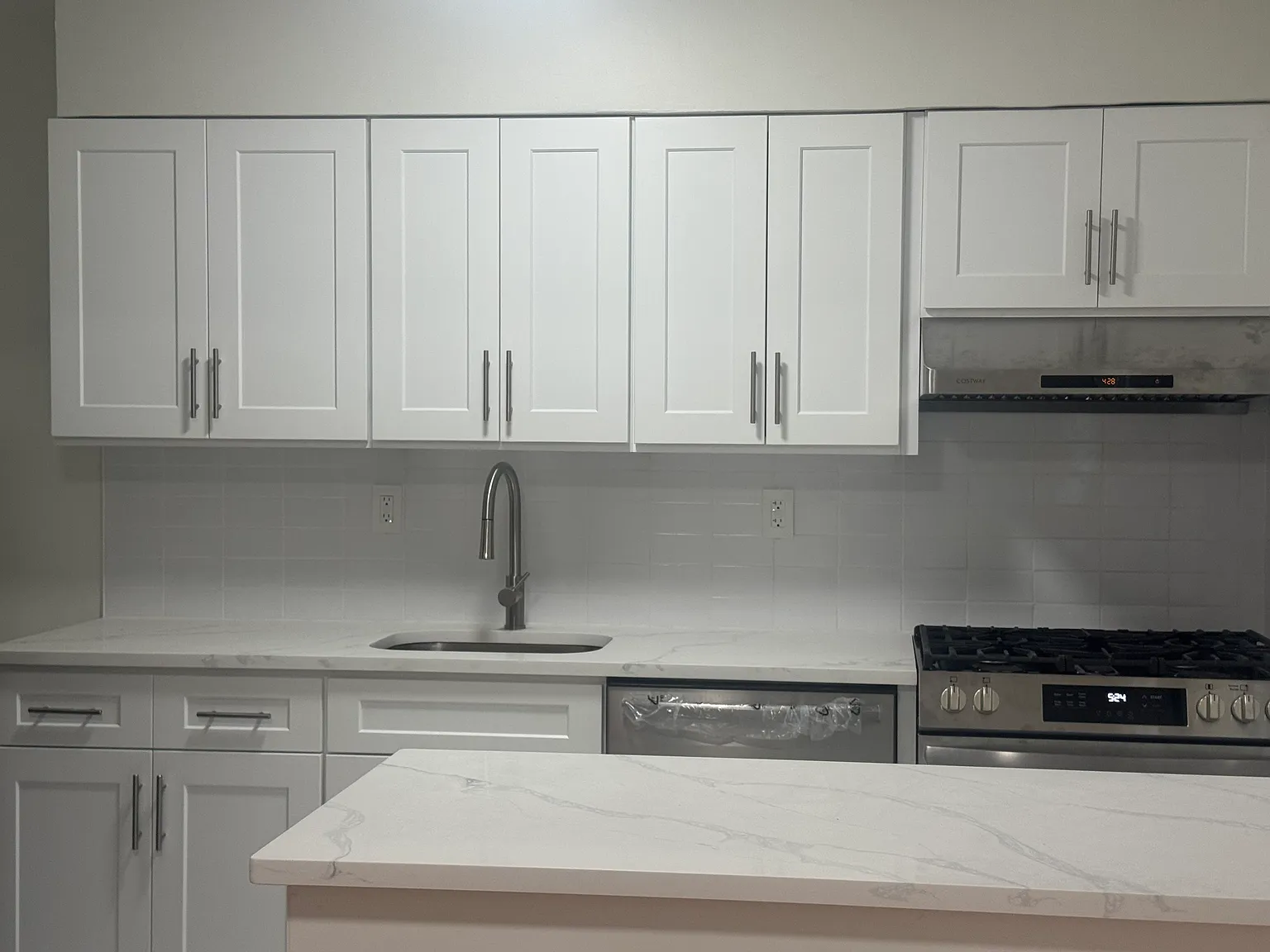 2 bed, $3,500 — Photo 4