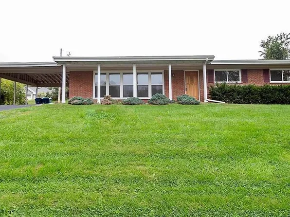 9556 Crockett Dr, Saint Louis, MO 63132