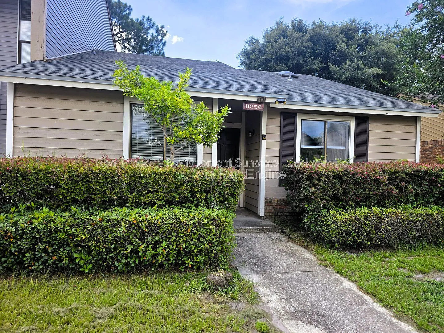 2 bed, 2.0 bath, 1098 sqft, $1,495 — Photo 2