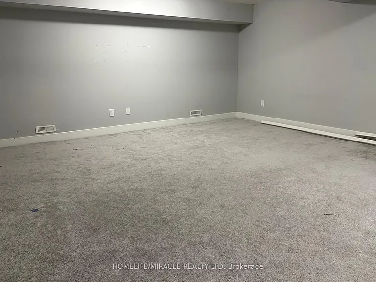 2070 Meadowgate Blvd #60 — Photo 27