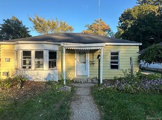 1940 Robinwood Ave, Saginaw, MI 48601