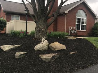 172 Beau Chemin Ave, Louisville, OH