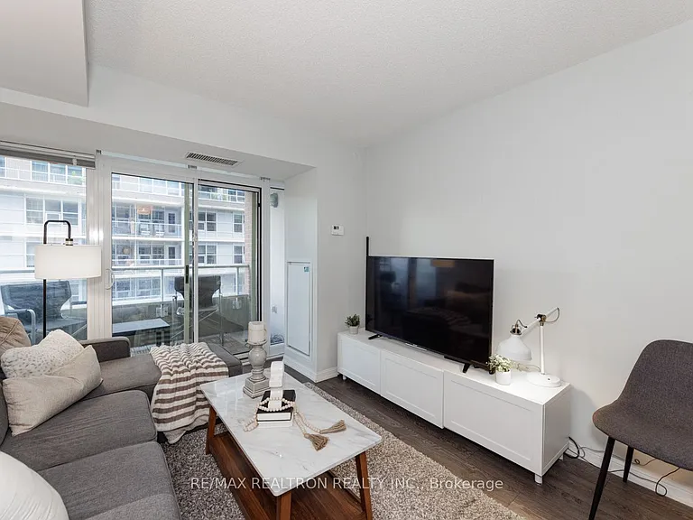 65 Liberty St #418 — Photo 6