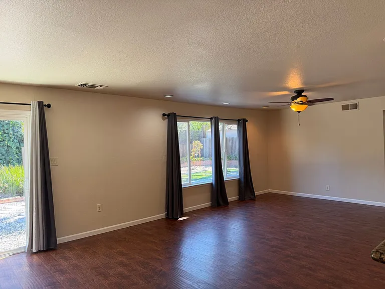 8808 Mohawk Way — Photo 9