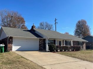 1407 Jennifer St, Springdale, AR 72762