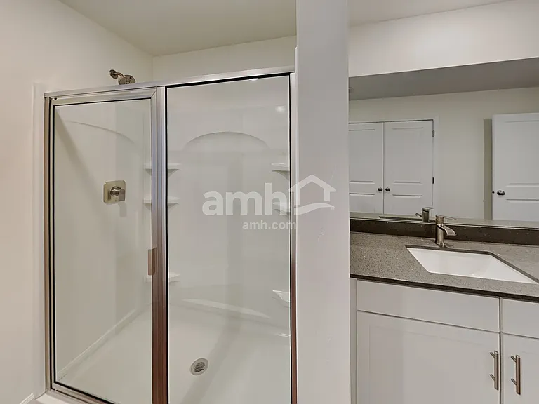 2222 E Silverado Ln — Photo 11