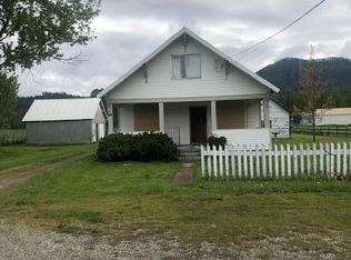 910 N 3rd St E, Chewelah, WA 99109