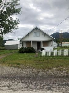 910 N 3rd St E, Chewelah, WA, 99109