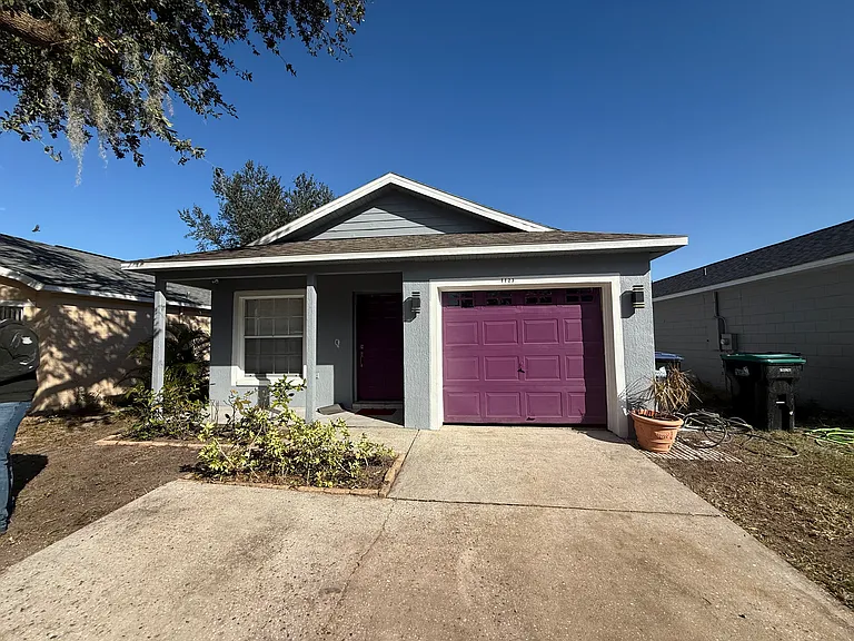 1123 Isadore Dr — Photo 2