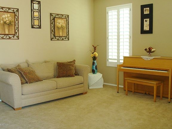 4th image of 3116 W Saint Anne Ave