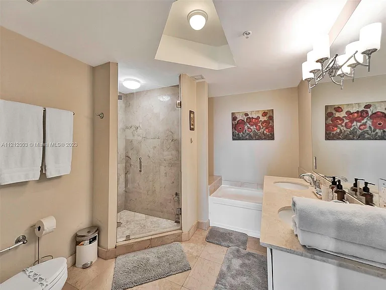 17555 Atlantic Blvd #806 — Photo 20