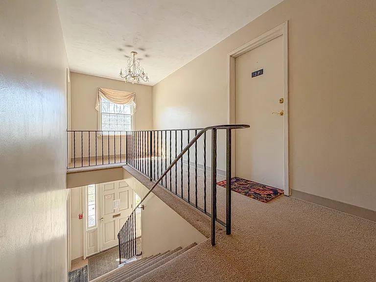 173 Pine St #2P — Photo 6
