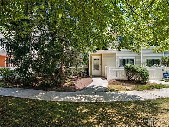2nd image of 12 Wynwood Dr