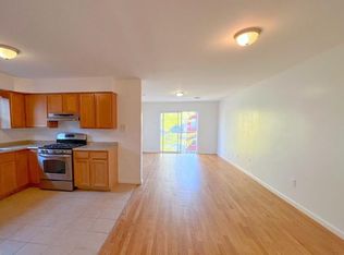 121 Van Horne St, Jersey City, NJ 07304