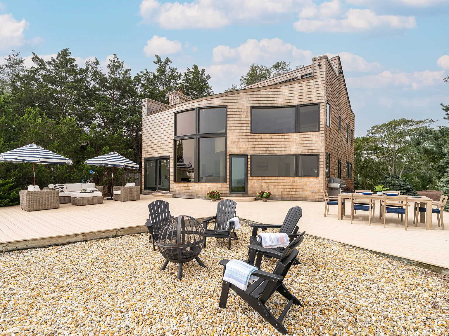 Breathtaking Panoramic Water Views - Sag Harbor — Photo 3