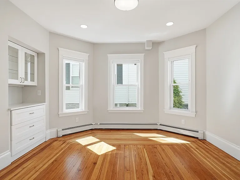 68 Electric Ave #1A — Photo 8