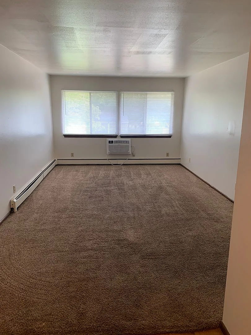 One and Two Bedroom Units located at 29 Alexander Ave in Rothschild — Photo 4