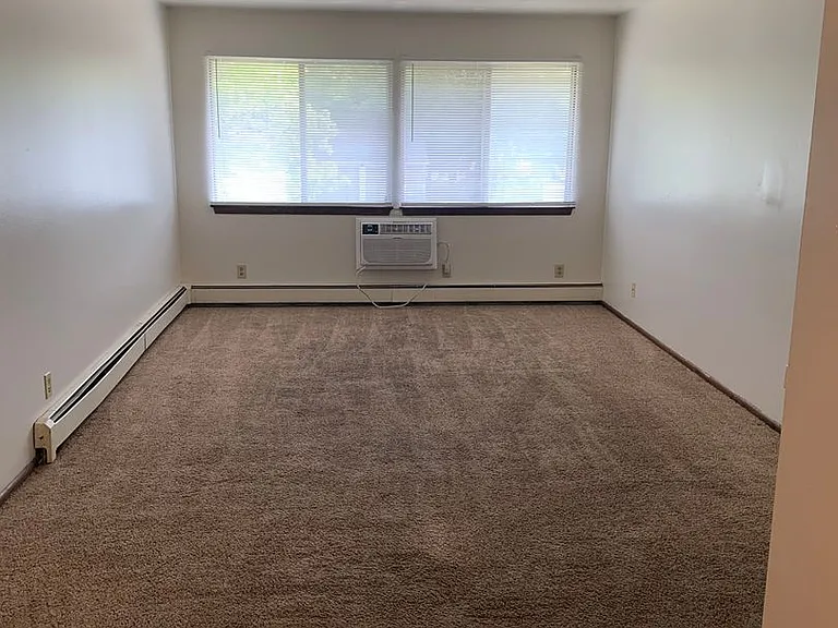 29 Alexander Ave — Photo 23