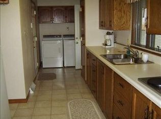 2720 Ken Ct, Dubuque, IA 52001