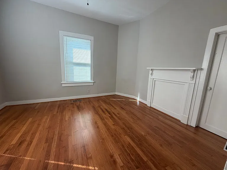 29 Spring St — Photo 12