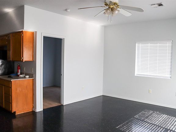 5th image of 967 S 37th Ave APT A