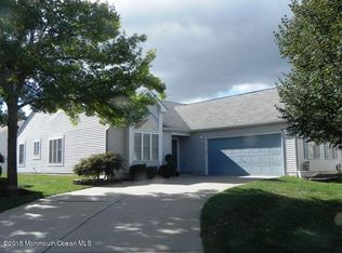 16 Grosunor Ct, Jackson, NJ