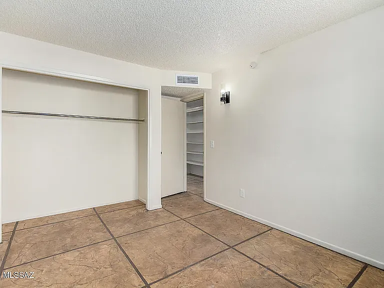 2823 N Flanwill Blvd #1 & 2 — Photo 15