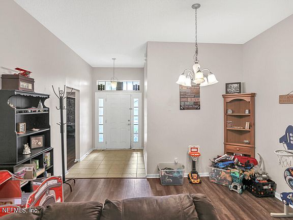 3rd image of 2442 CREEKFRONT Drive