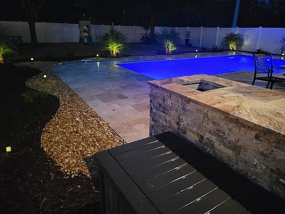 4th image of 228 Pine Arbor Cir