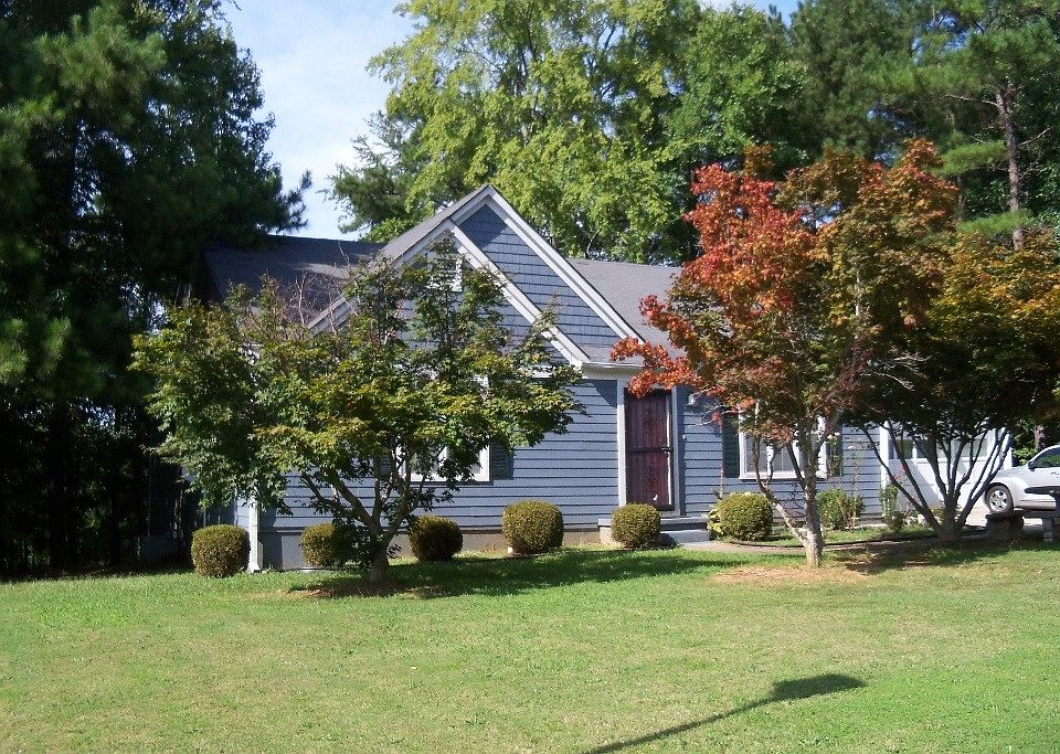 2nd image of 3174 Kings Glen Dr