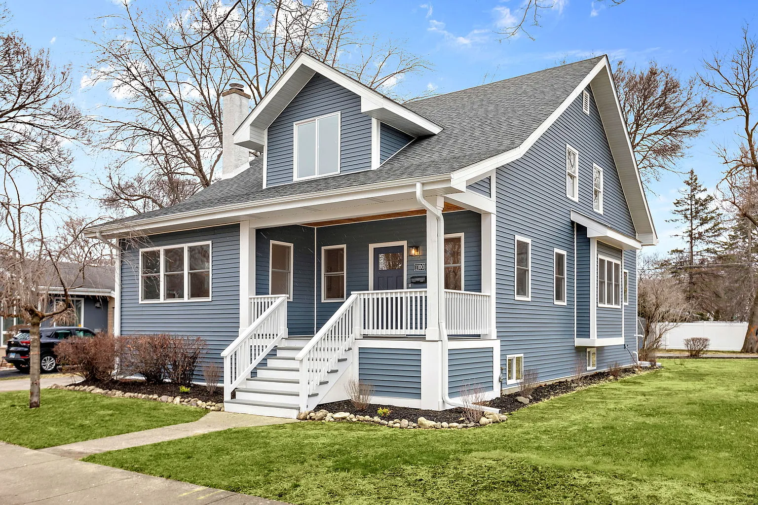 1100 Greenview Ave photo 1