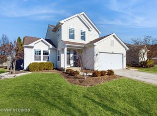 675 Graham Rd, North Aurora, IL 60542