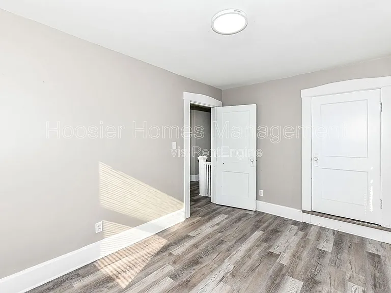 3848 N Capitol Ave — Photo 23