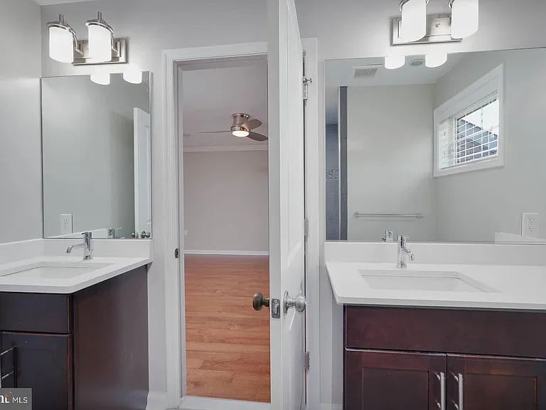 412 Woodcrest Dr SE #412B — Photo 29