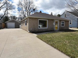 315 E Frances St, Appleton, WI 54911