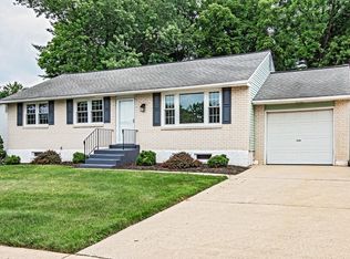 581 Hemingway Dr, Hockessin, DE 19707