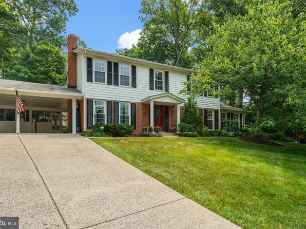 10511 Dillard Ct, Fairfax, VA 22032