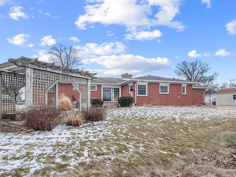 6600 Rouget Rd — Photo 2