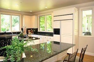 2nd image of 102 Kennedy Ct