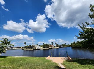 2155 SE 20th Pl, Cape Coral, FL 33990