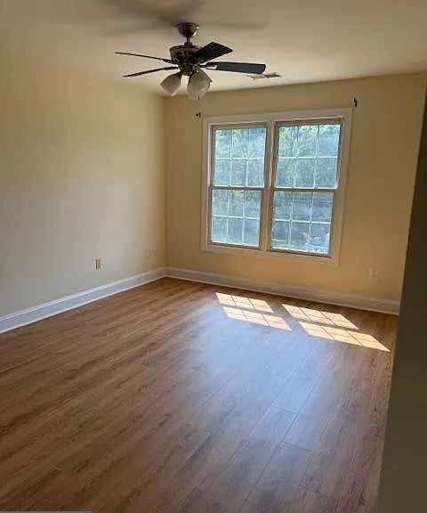 305 Flannery Ln — Photo 16