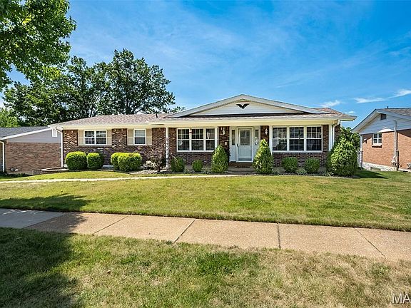 4th image of 3228 Hedgetree Ln