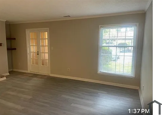 2 bed, $1,350 — Photo 2