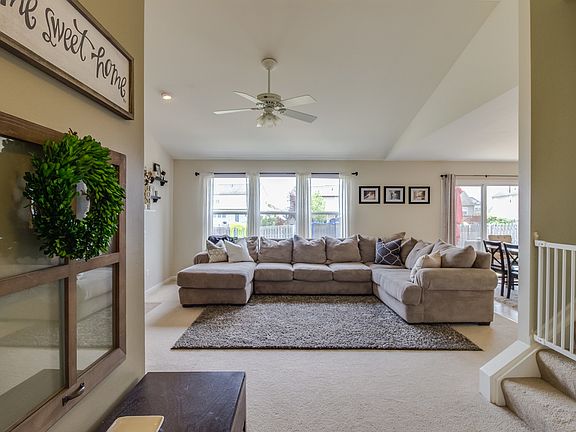 3rd image of 7839 Hampton Ct