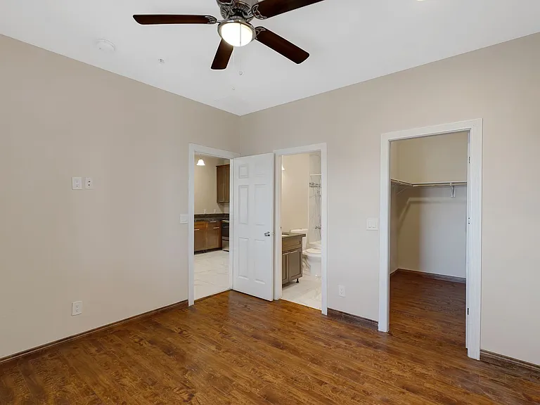 Desert View Apartments — Photo 41