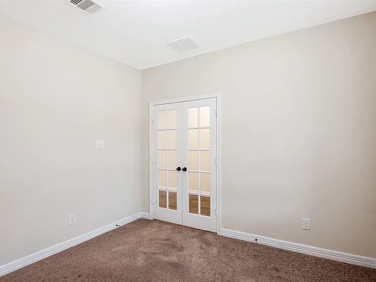 10823 Paula Bluff Ln — Photo 9
