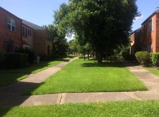 7823 Grove Ridge Dr, Houston, TX 77061