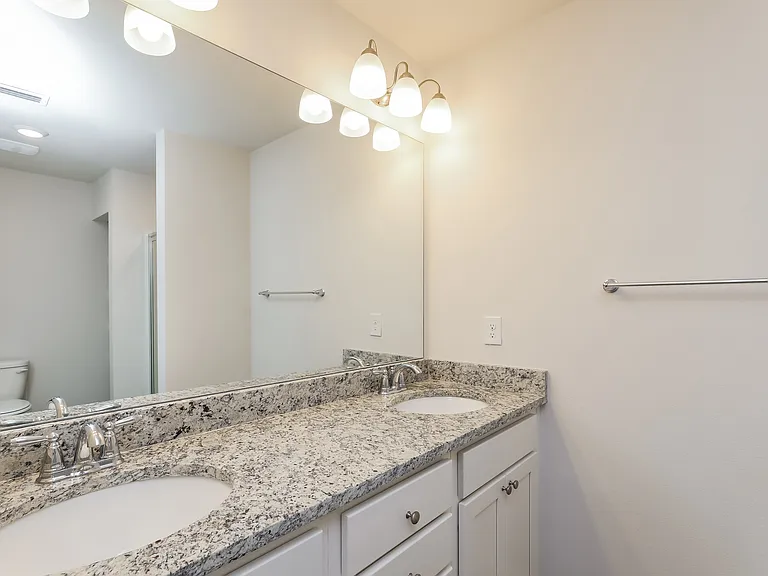 1656 Caleigh Ct — Photo 8